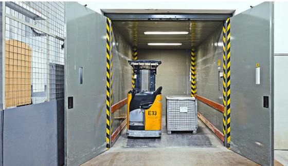 acciaio inossidabile 304 dell'elevatore di trasporto del magazzino di 1500mm 0.5m/s