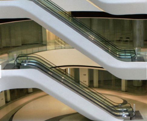 Lle scale mobili da 35 gradi in centri commerciali